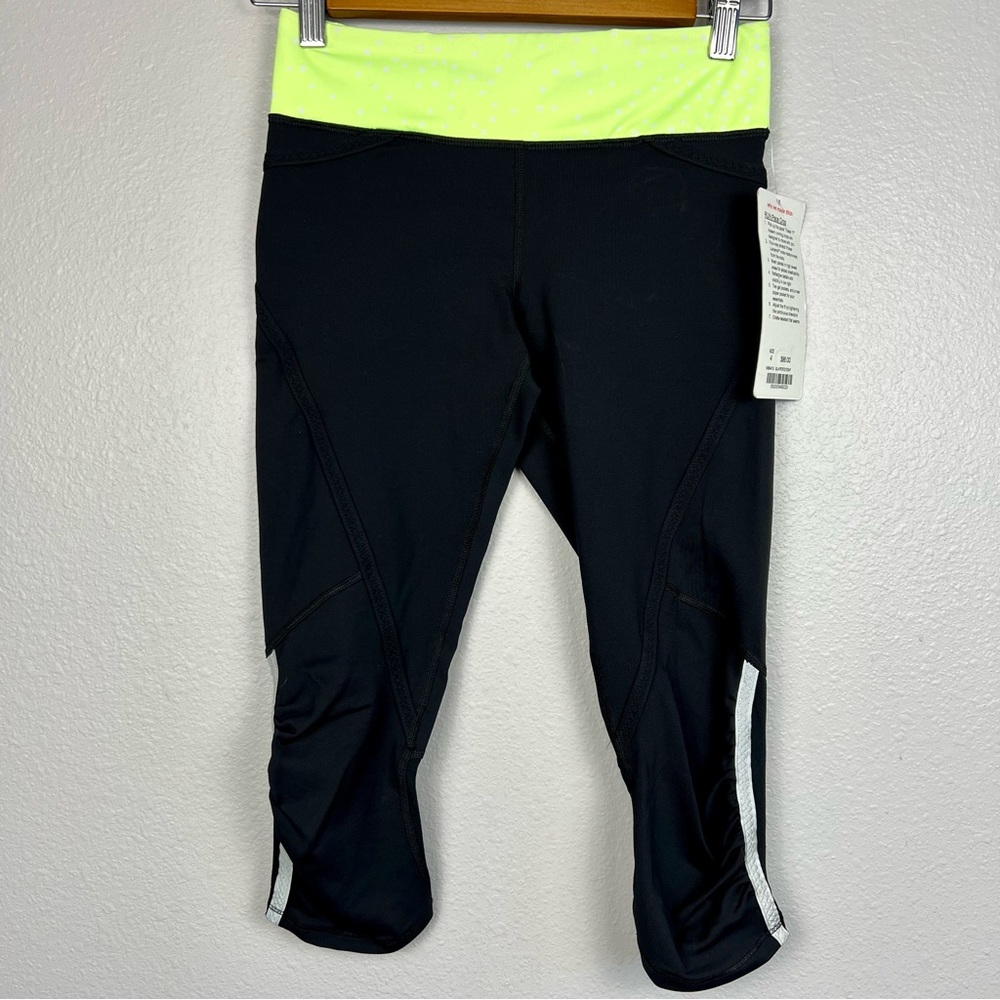 NWT Lululemon Run Pace Crop Black Polka Dot Size 4 - Picture 2 of 10